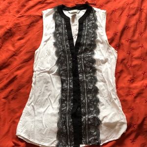 H&M black and white sleeveless blouse